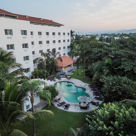 Comfort Inn Puerto Vallarta Golfside & Marina Buitenkant foto