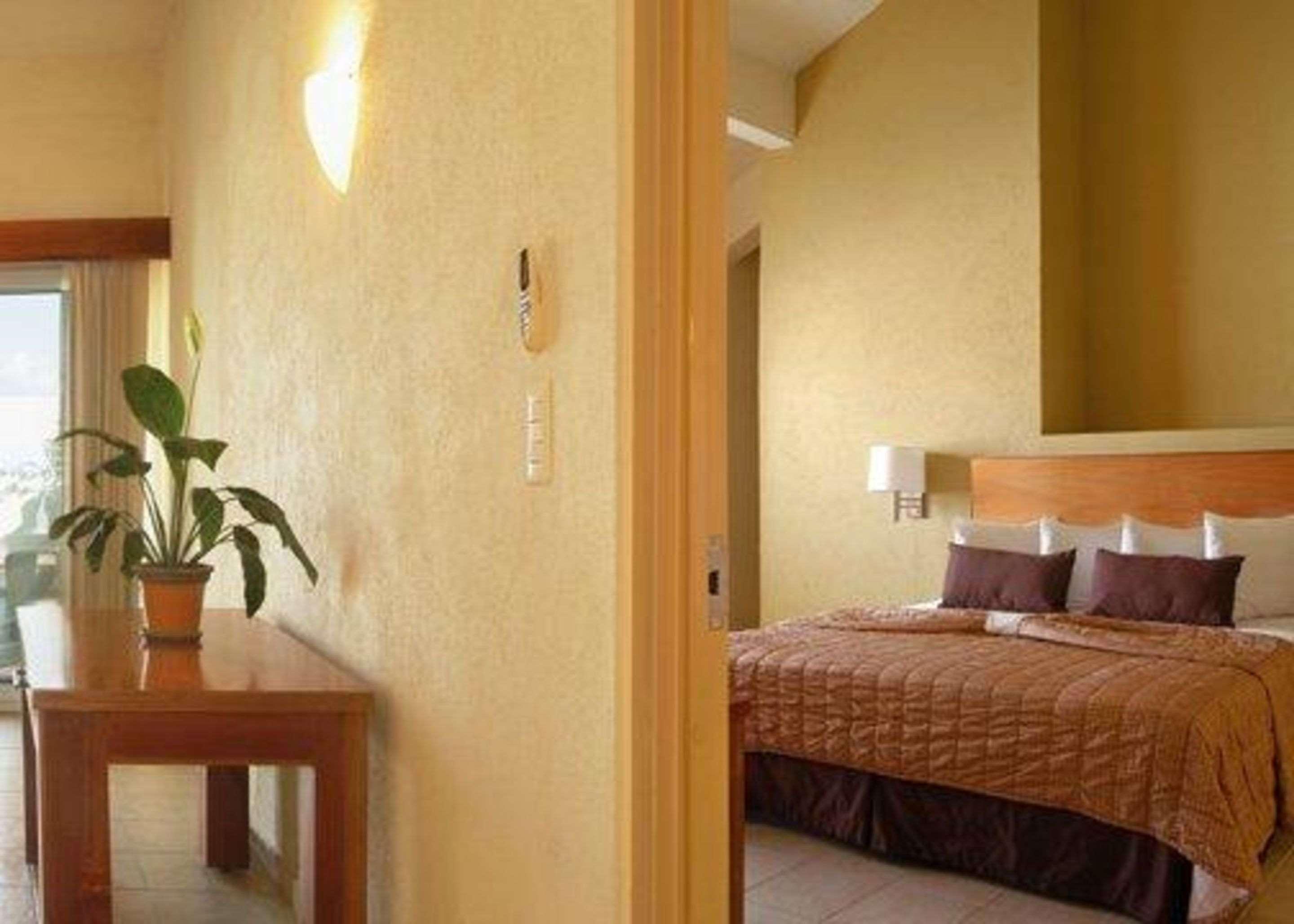 Comfort Inn Puerto Vallarta Golfside & Marina Buitenkant foto