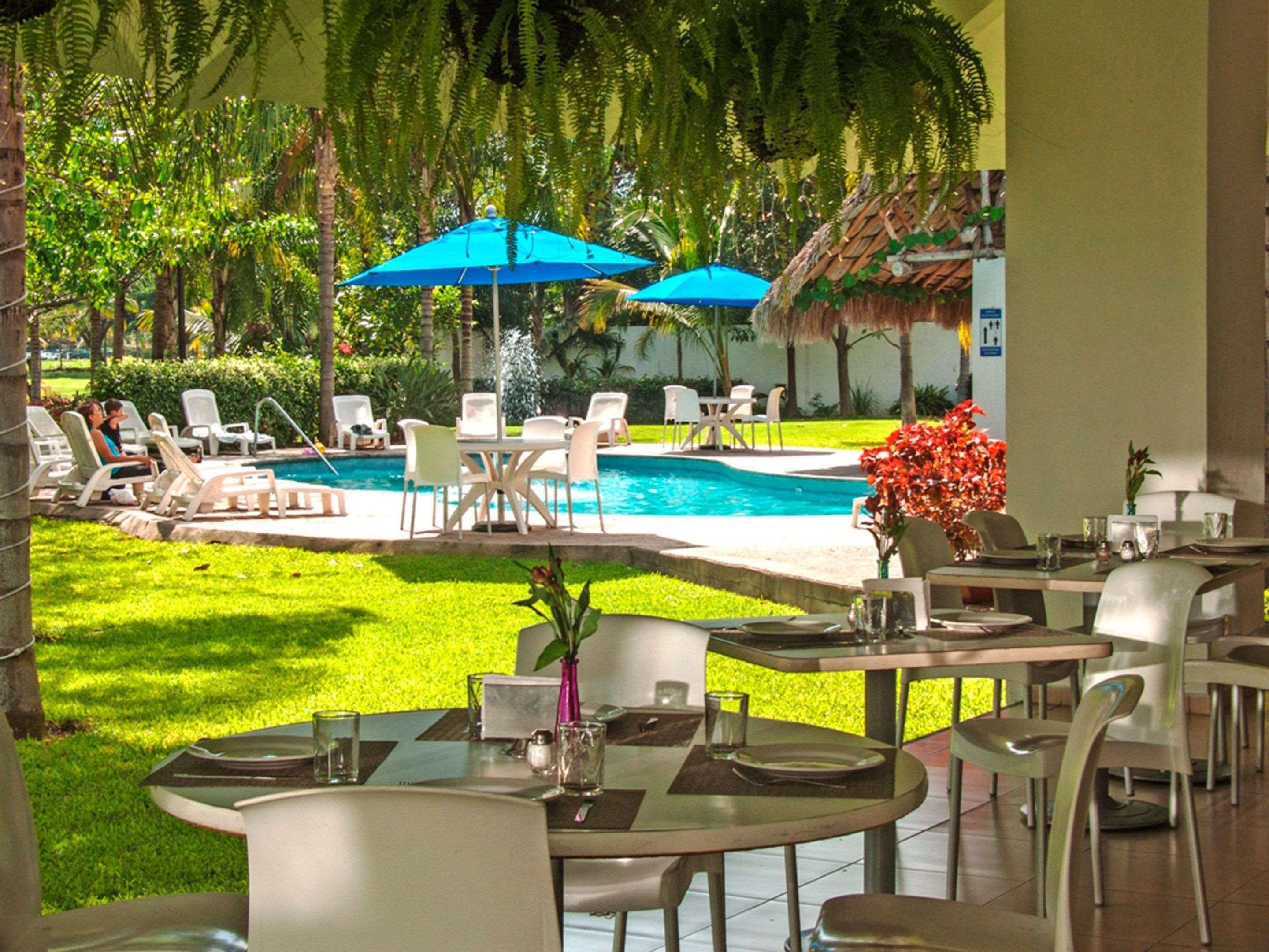 Comfort Inn Puerto Vallarta Golfside & Marina Buitenkant foto